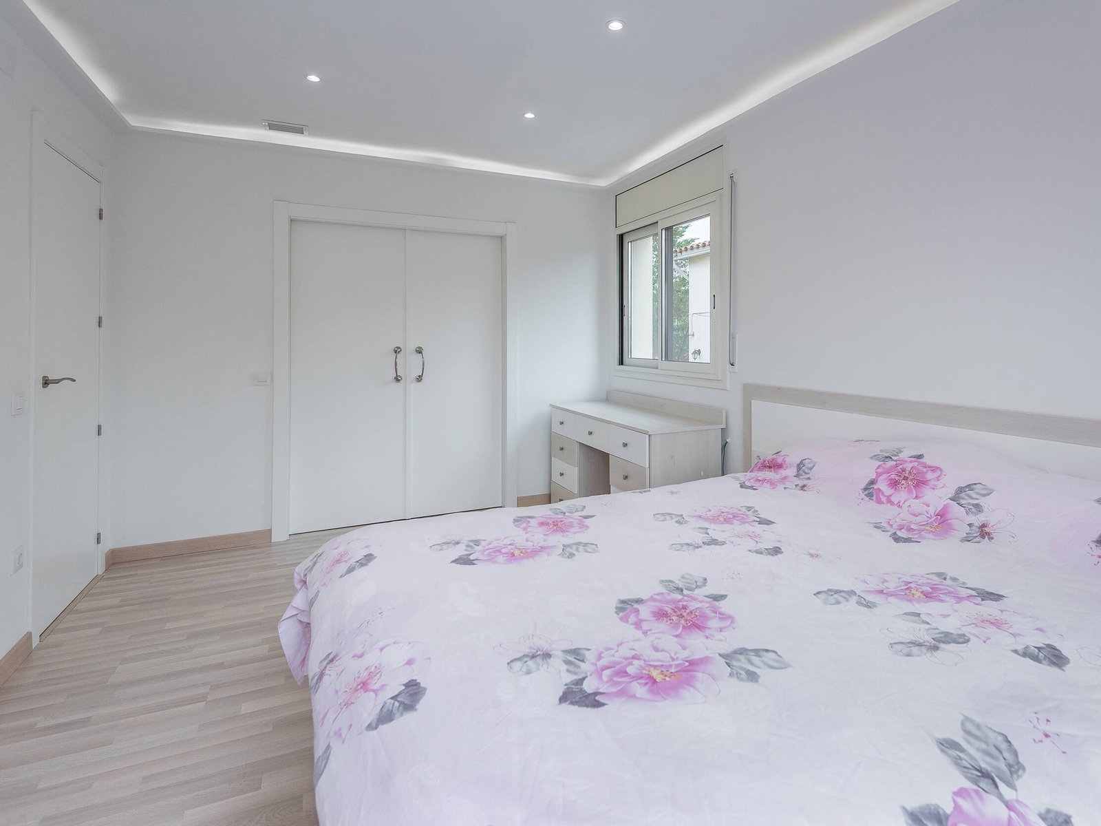 Reforma integral en Reus: vivienda cuatro vientos y jardín