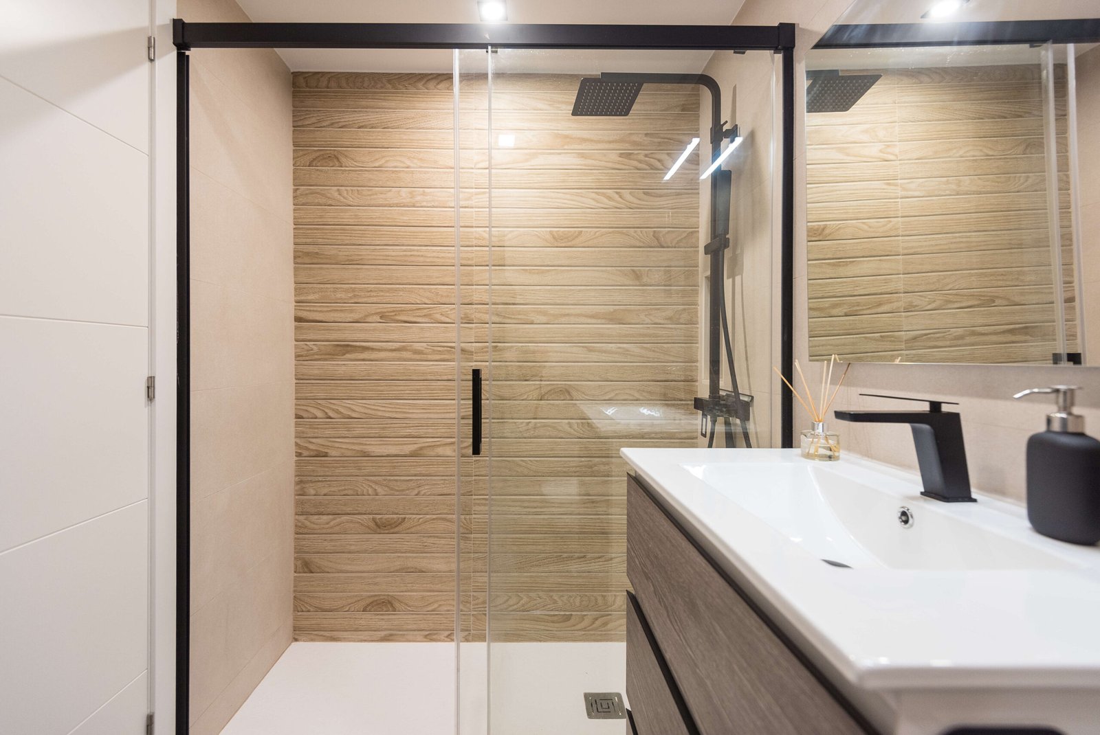 Reformas integrales en Tarragona: espacio unificado