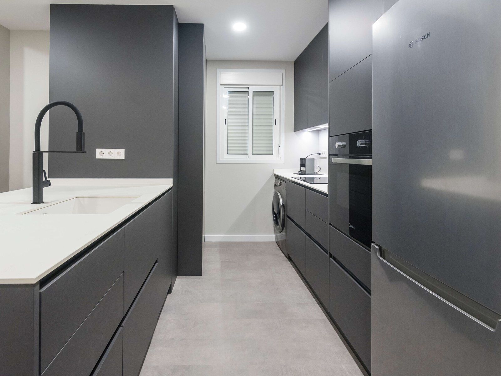 Reforma integral en Tarragona: cocina abierta y continuidad