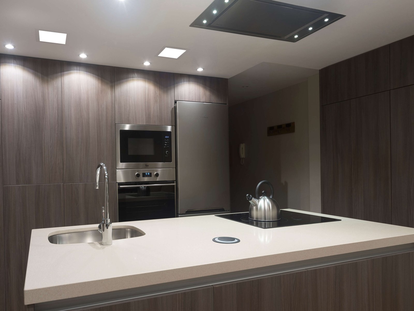 Reforma de cocina en Salou: isla central y apertura