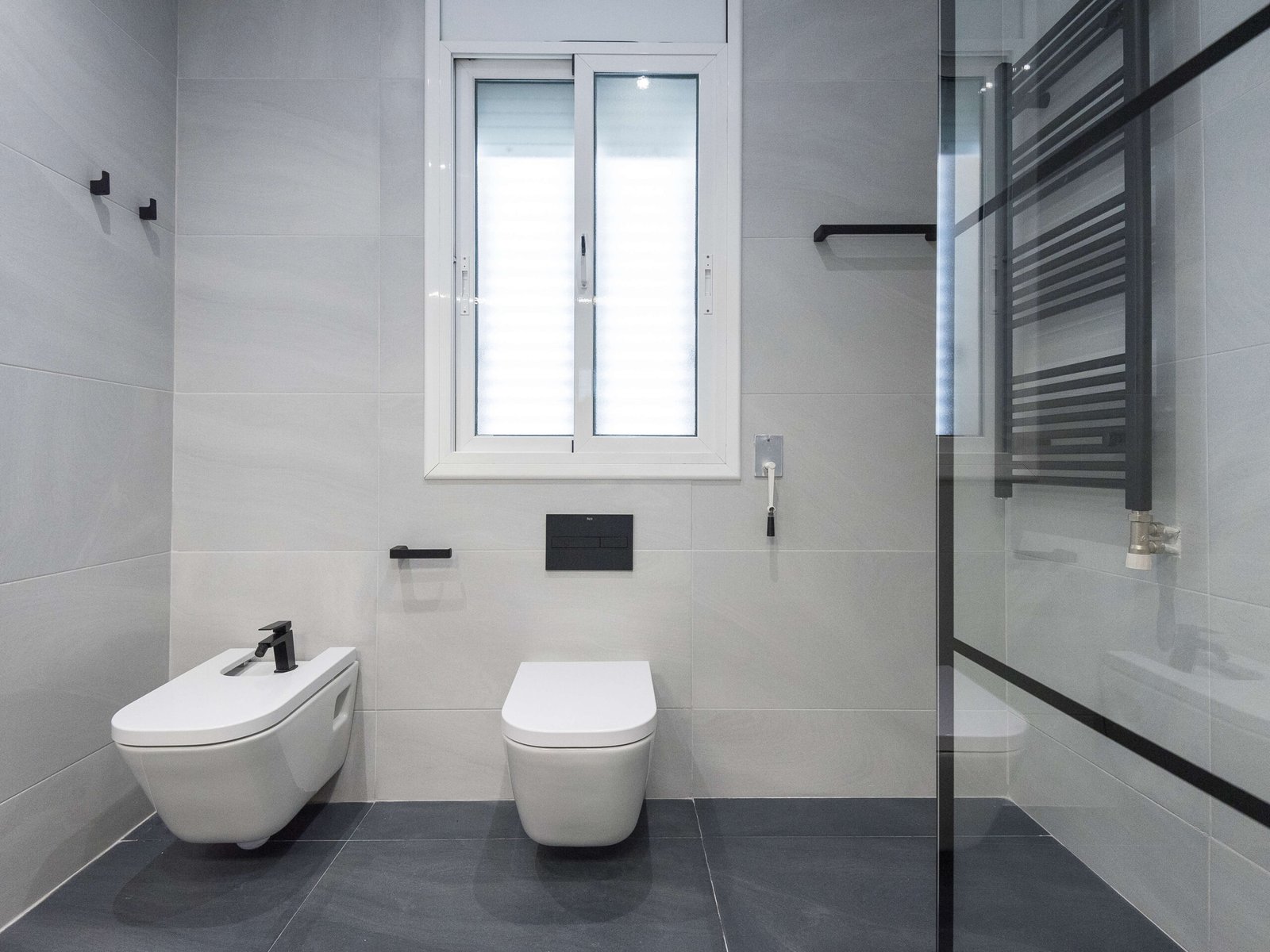 Reforma de baño en Monnars: accesibilidad y diseño funcional