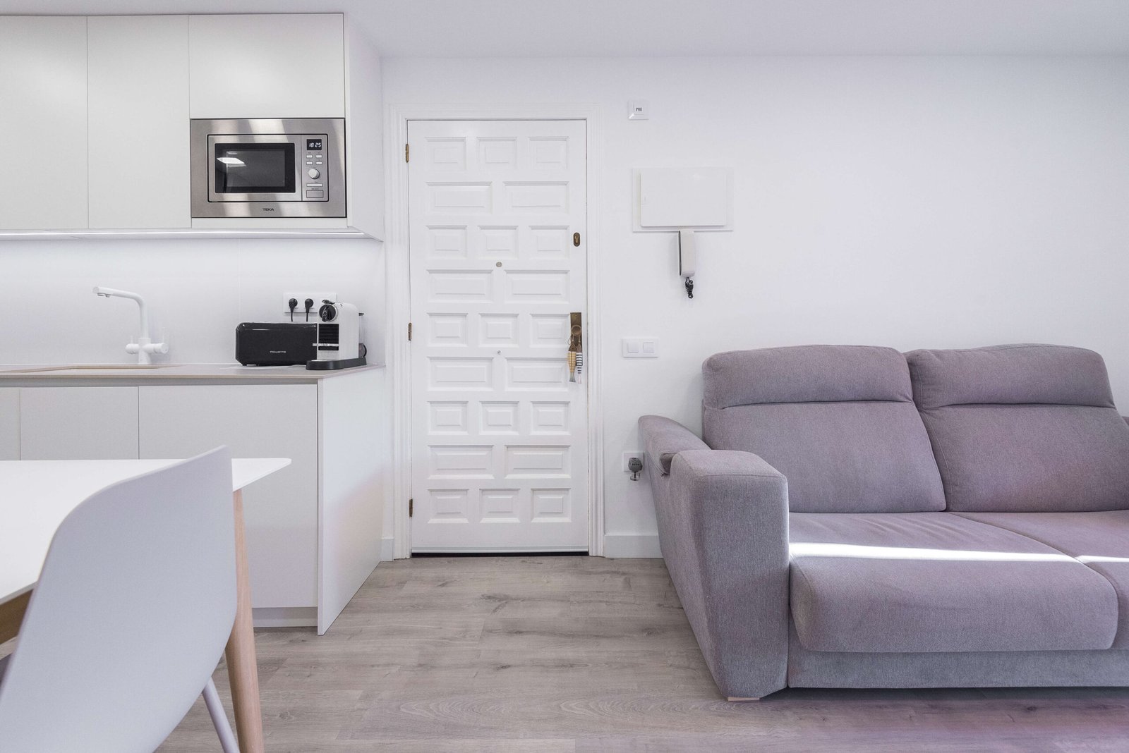 Reforma integral en Altafulla: cocina y salón integrados