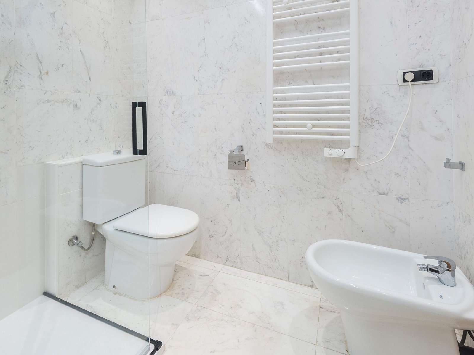 Reforma de baño en Tarragona: cambio a ducha compacta