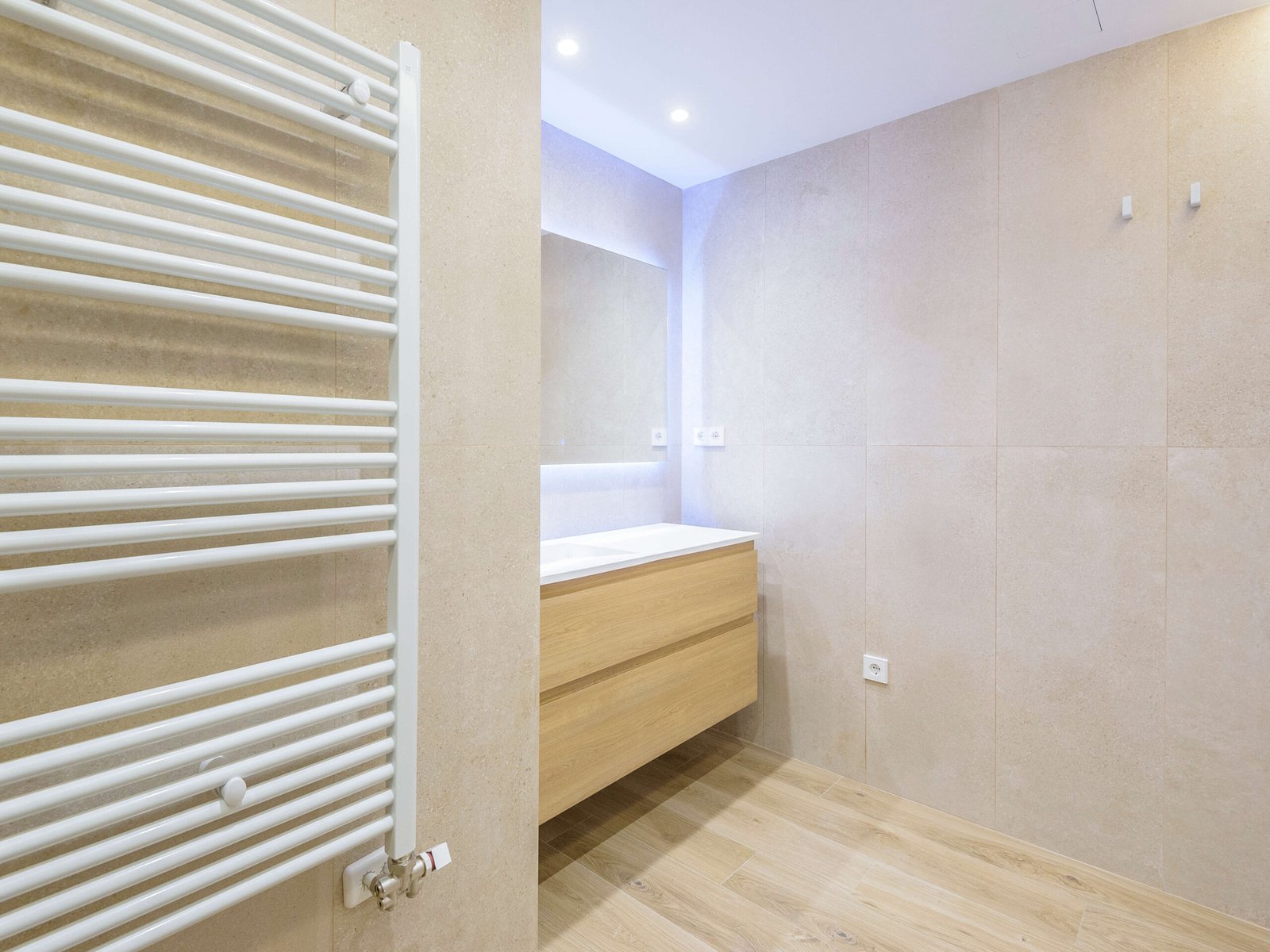 Reforma de baño en Tarragona: Ducha abierta sin mampara