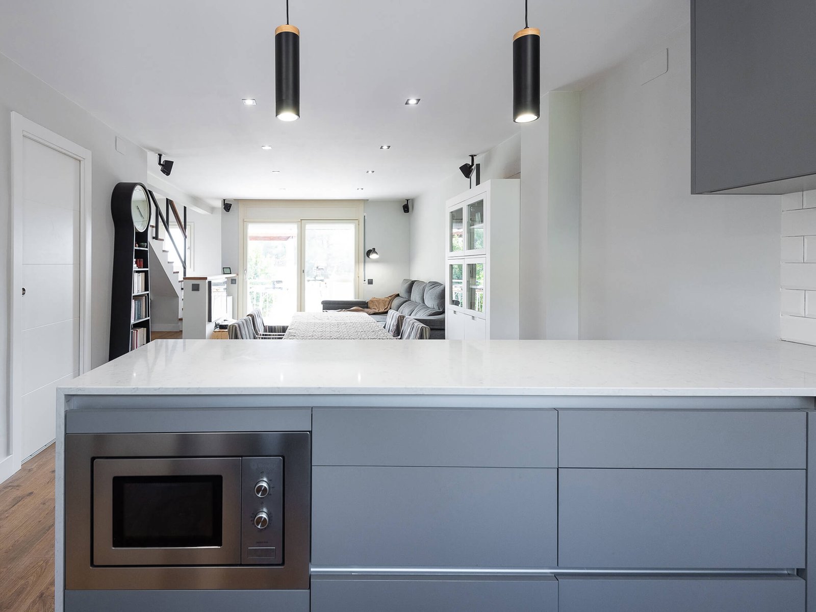 Reforma integral en Tarragona: planta abierta y diseño cálido