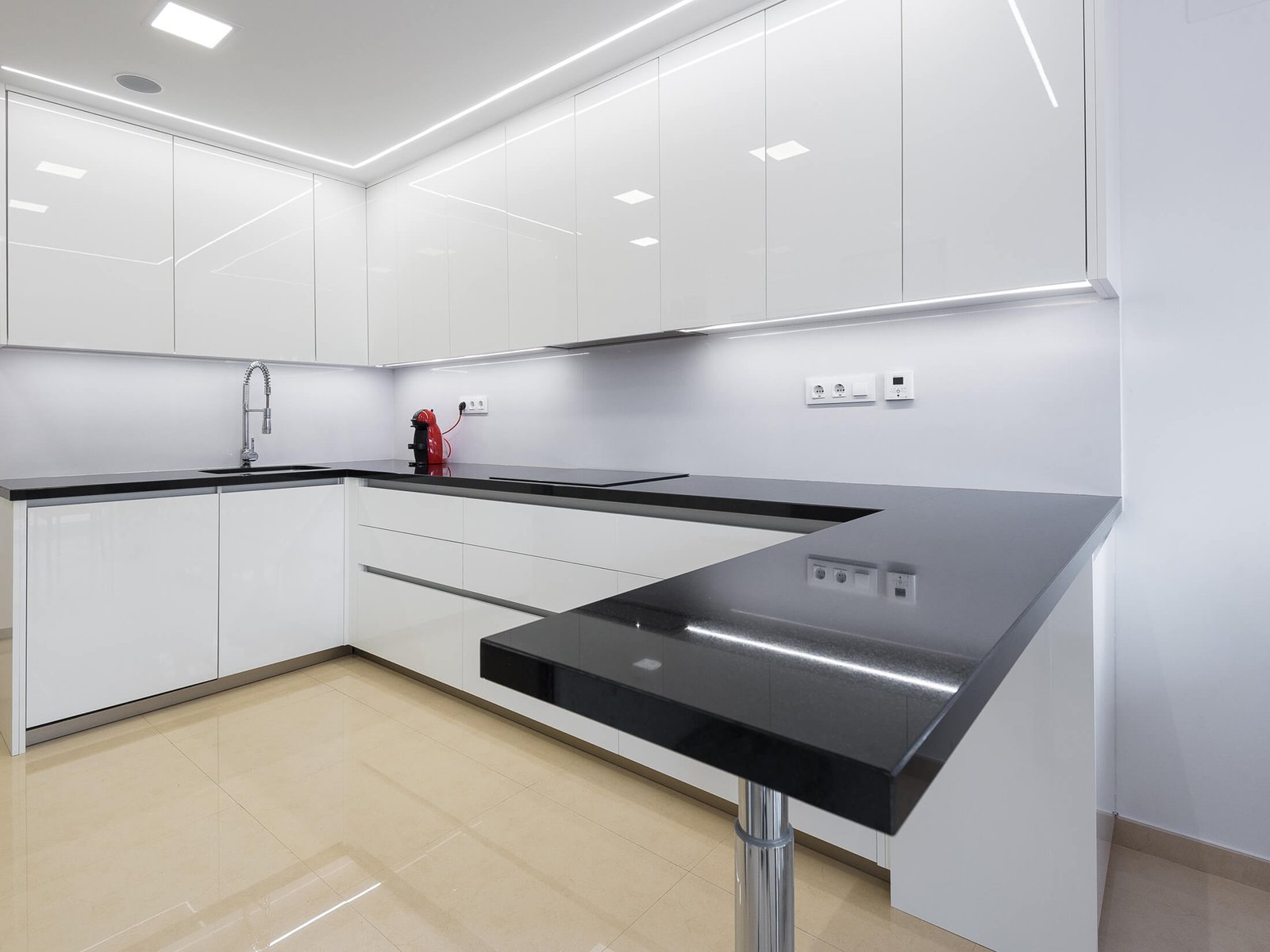 Reforma integral en Reus: vivienda cuatro vientos y jardín