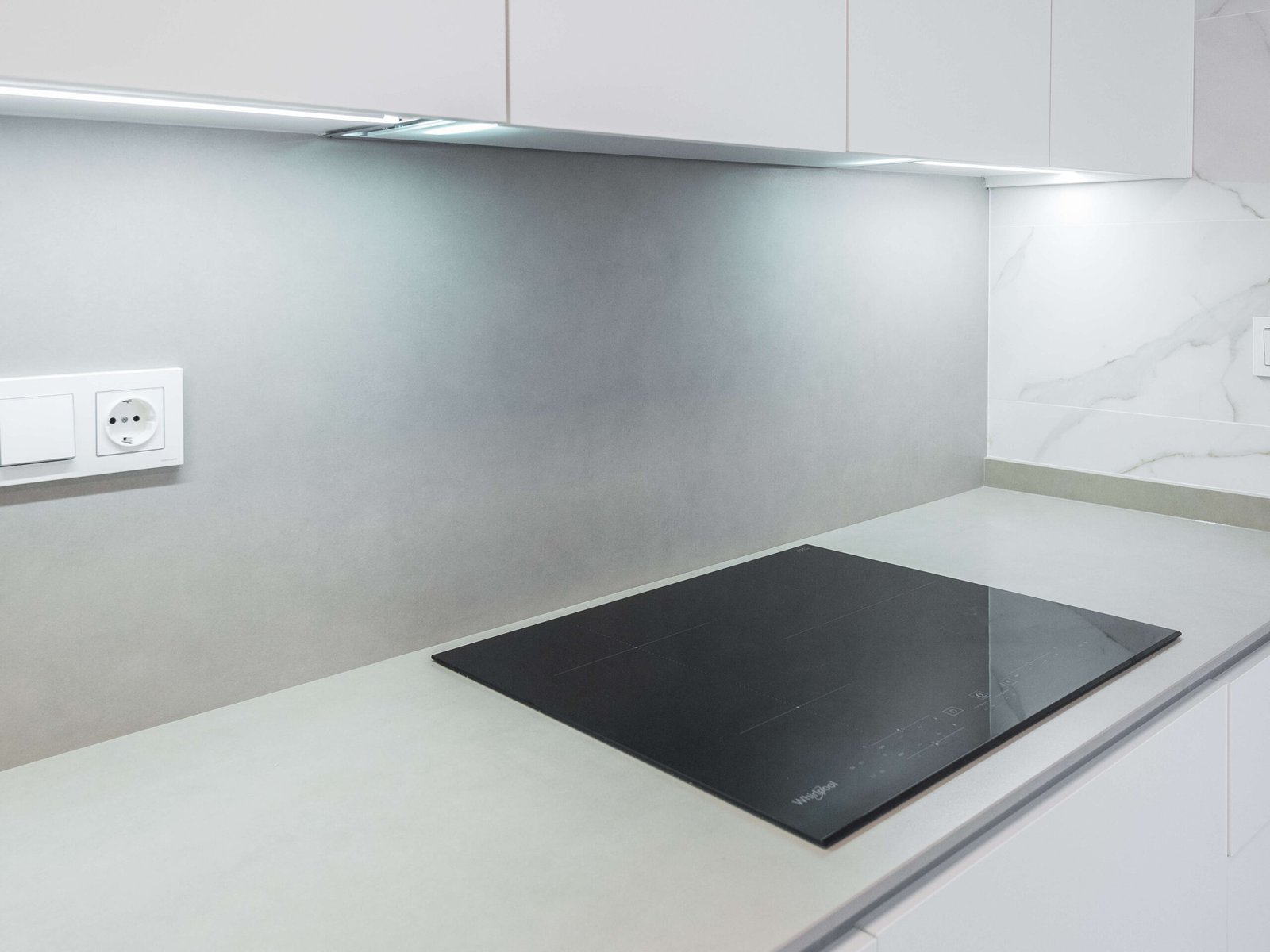 Reformas de cocinas en Tarragona: porcelánico y funcionalidad