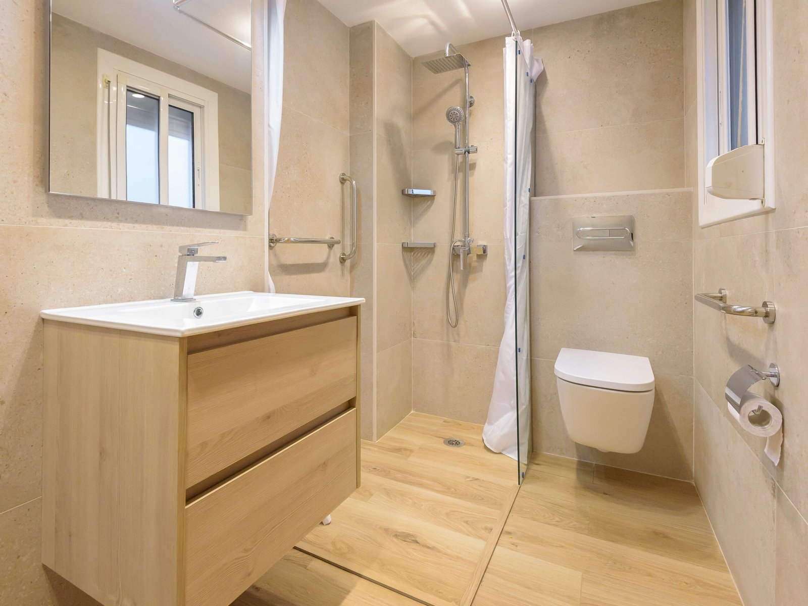 PJ/2026/00462 · Baño adaptado · Tarragona · Ducha a un único nivel