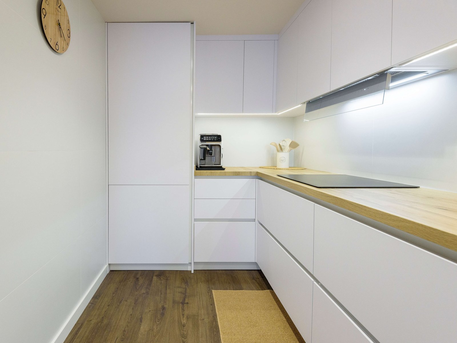 Reforma integral en Tarragona, cocina ampliada y lavadero unificado
