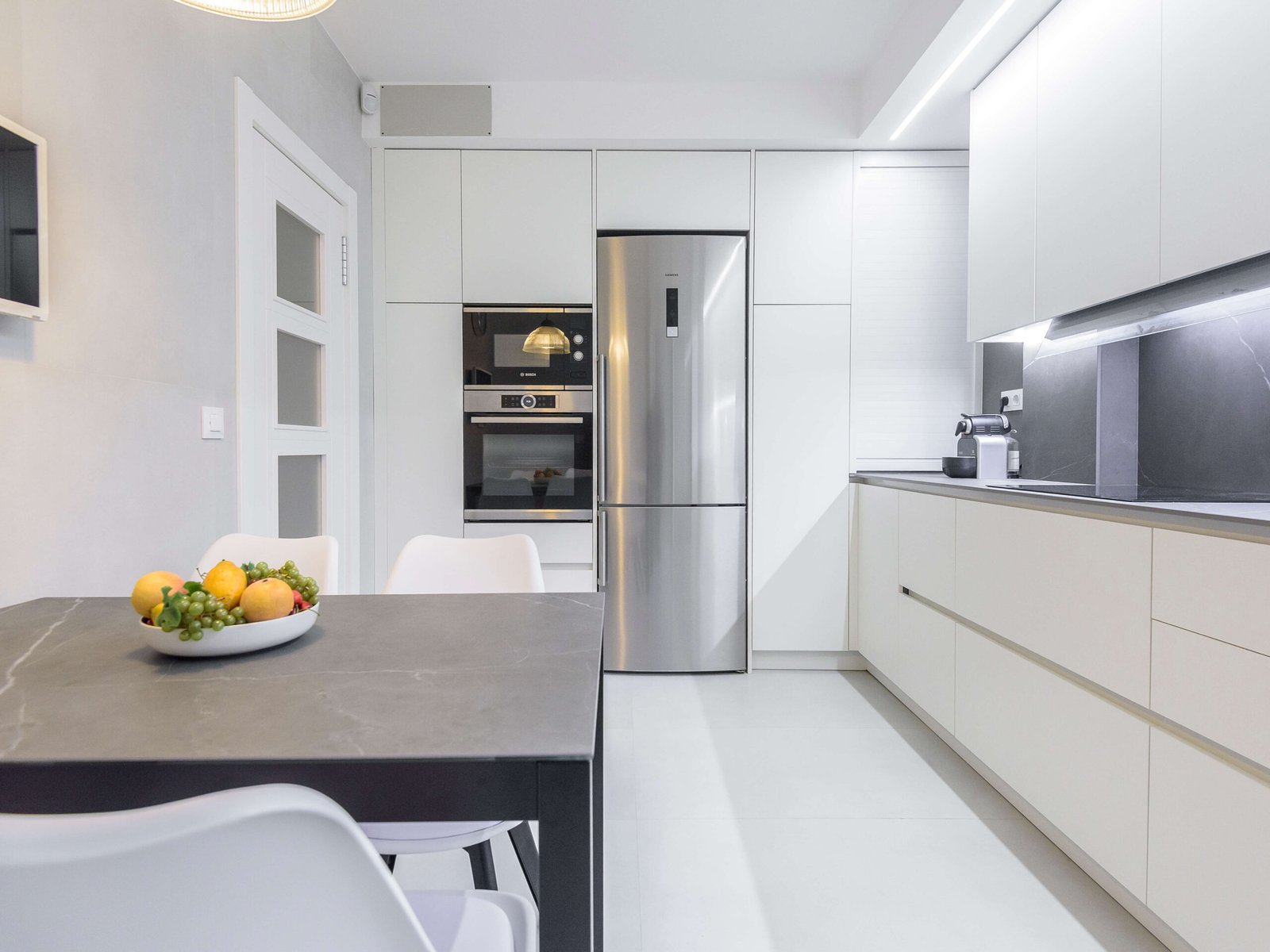 Reforma de cocina en Tarragona con distribución en L